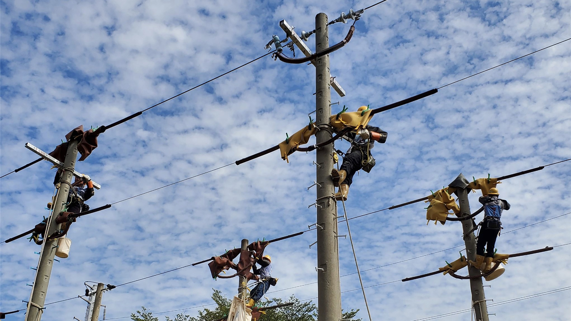 俄烏局勢致油氣價格飆漲 台商界憂未來電價上漲