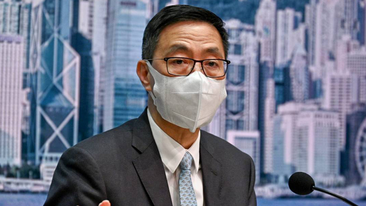 楊潤雄：教育局職員須隨時候命 參與圍封強檢工作