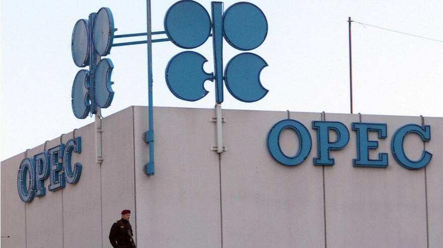 OPEC+同意4月每日增產40萬桶油