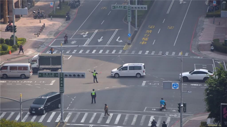 台媒：大停電波及521家廠商 全台134萬戶一度停水高雄重災