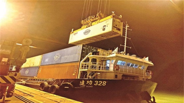 深圳寶安各部門護航供港物資高效通關