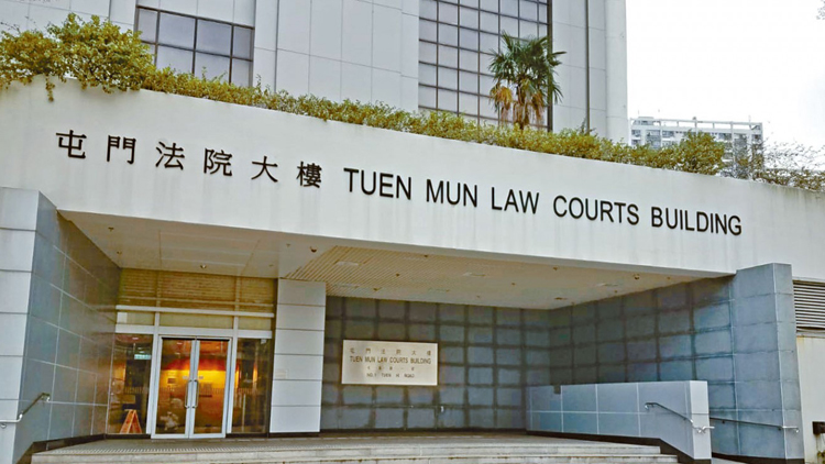 荃灣深井女嬰墮橋不治 其母被控殺嬰明日提堂