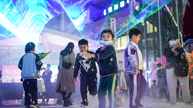 「兩高」報告談拐賣婦女兒童犯罪：依法追訴、從嚴懲治