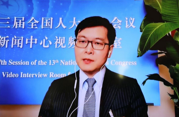 姚勁波代表：給小微企業更多支持，讓他們活得更好