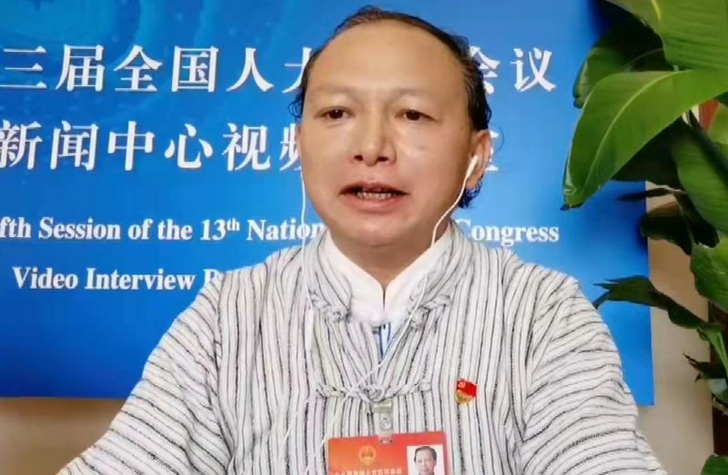 龍獻文代表：「四個一」模式引領牛角山村走向鄉村振興