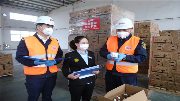 廣州海關全天無休 供港物資源源不停啟運輸港