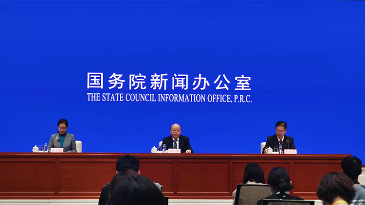 《政府工作報告》修改92處 聚焦穩經濟促創新惠民生