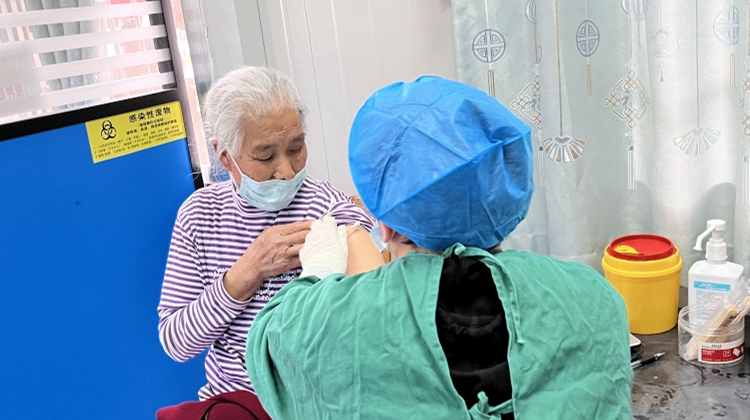 廣東韶關加速為南雄老年人接種新冠疫苗