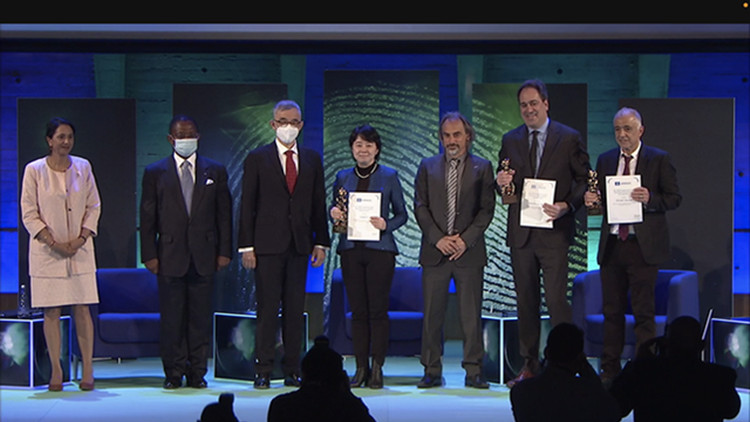 李蘭娟等獲聯合國教科文組織國際生命科學研究獎