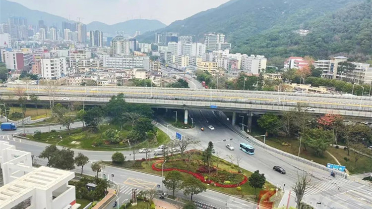 直擊！深圳五區恢復運行首日