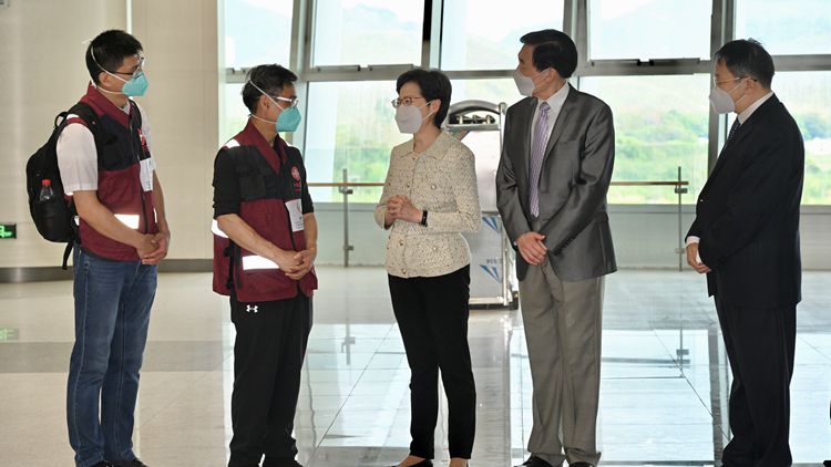 高拔陞：內地醫護亞博館投入工作 本地醫護開心「救兵」到