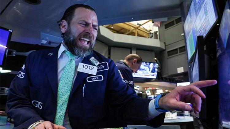 油價又急升 道指早段跌逾二百點