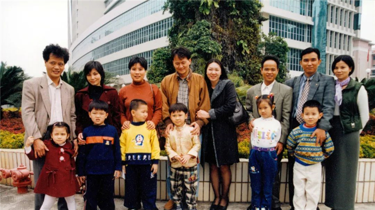 「深晚同齡人」曾慶銓，您在哪裏？