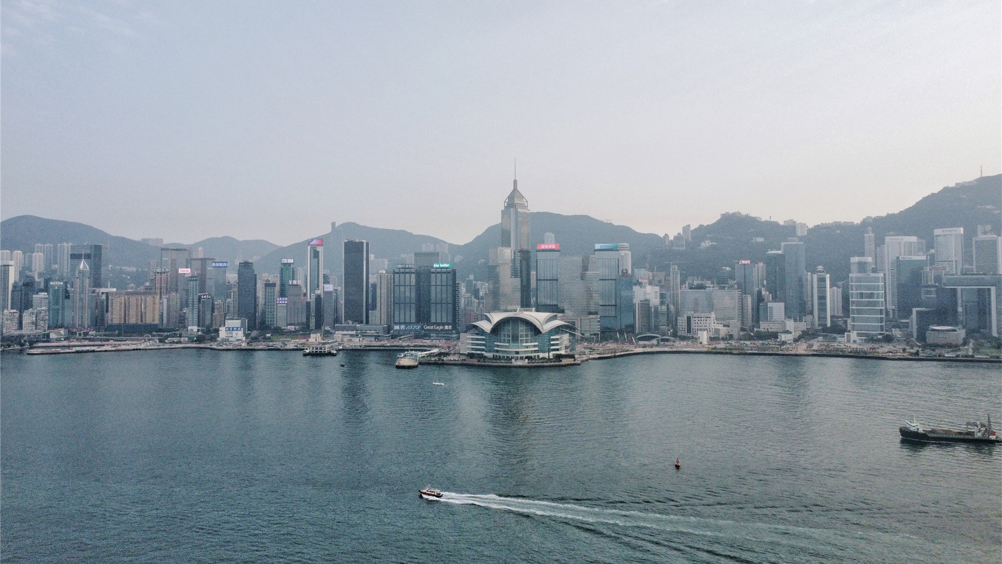 蔡志忠：世界紛亂 港金融中心地位格外珍貴