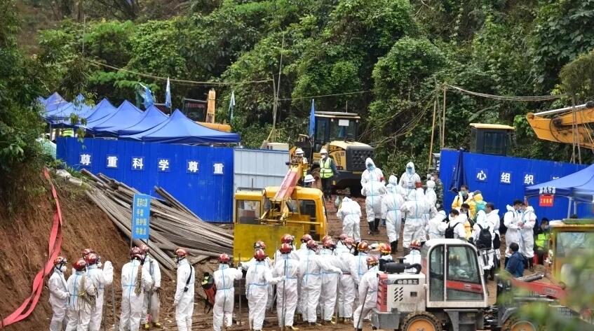 習近平主持中央政治局常委會會議 聽取東航事故處置情況匯報