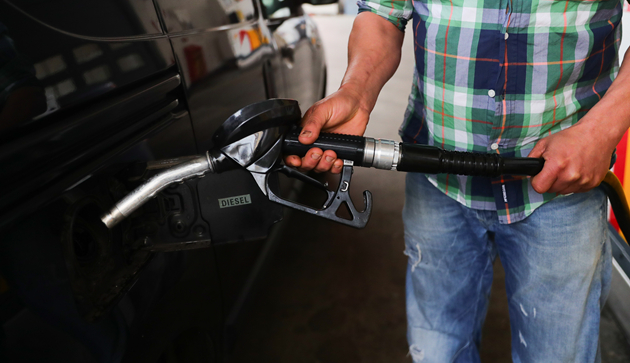 國際油價3月31日大幅下跌