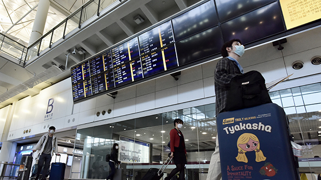 「禁飛令」取消首日約300外傭抵港 料仍有逾6000人等位