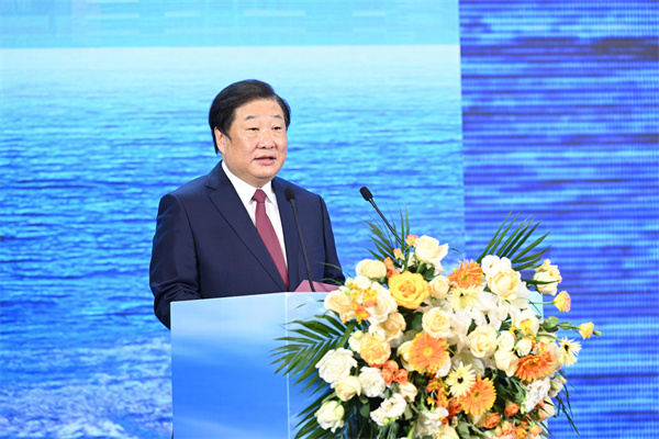 譚旭光的傳奇：造得了「大國重器」，玩得轉「超級遊艇」