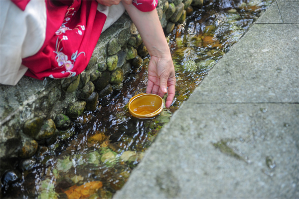 惠州羅浮山上演「曲水流觴」