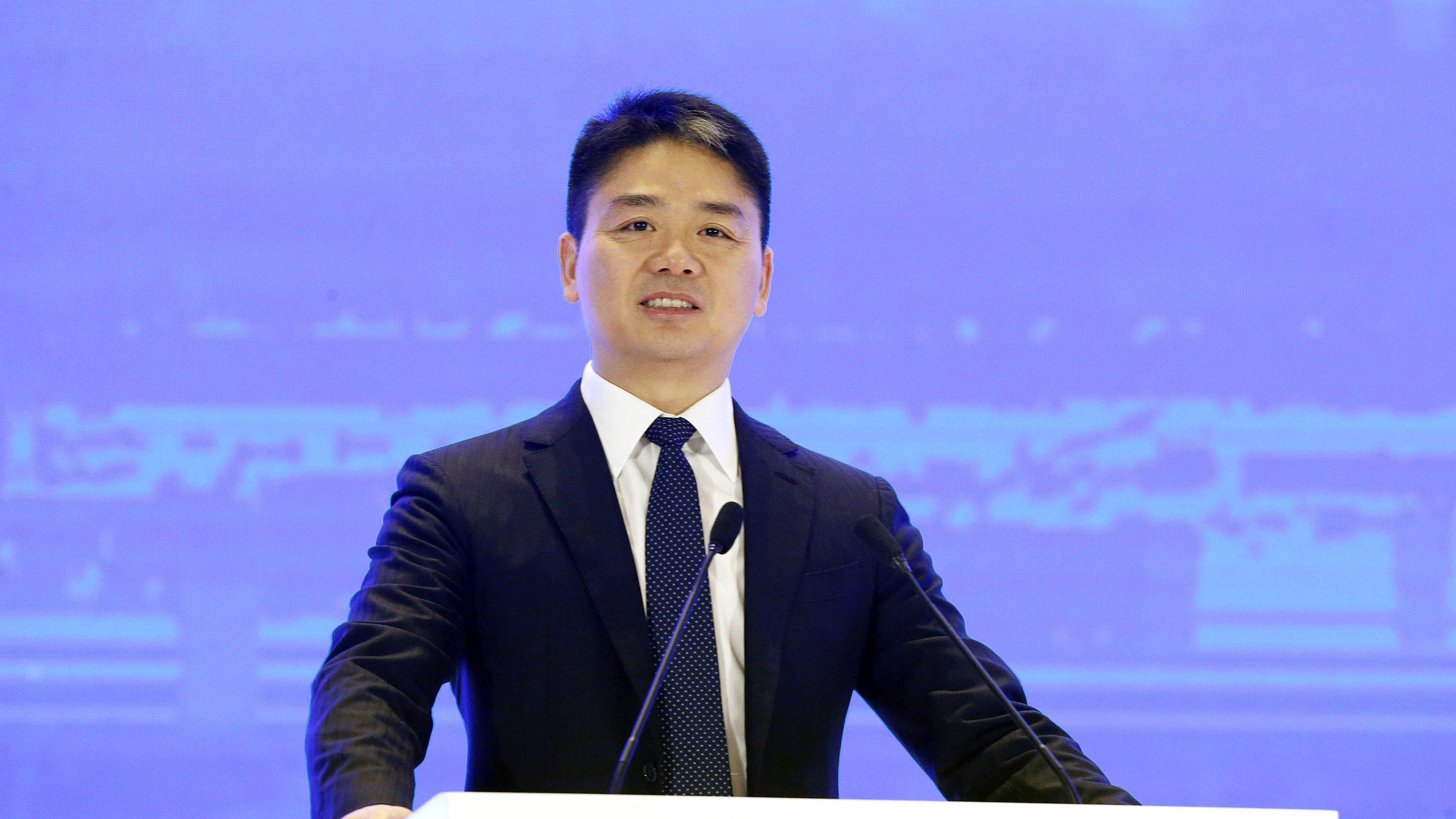 劉強東卸任京東集團CEO 徐雷接任