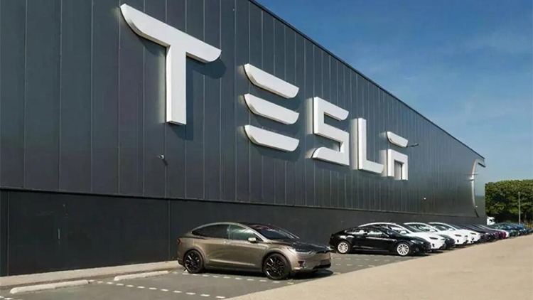 因可能無法啟動 超12萬輛特斯拉Model 3被召回