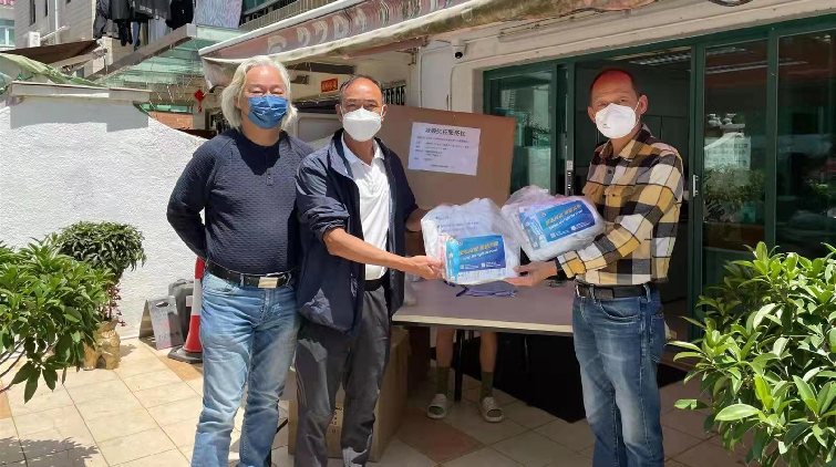 「拚死無大礙」：偏遠鄉郊的抗疫戰士李華光