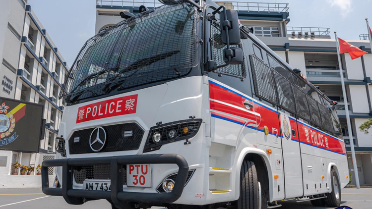 警方機動部隊接收首八輛「戰術巴士」 加強防暴配置