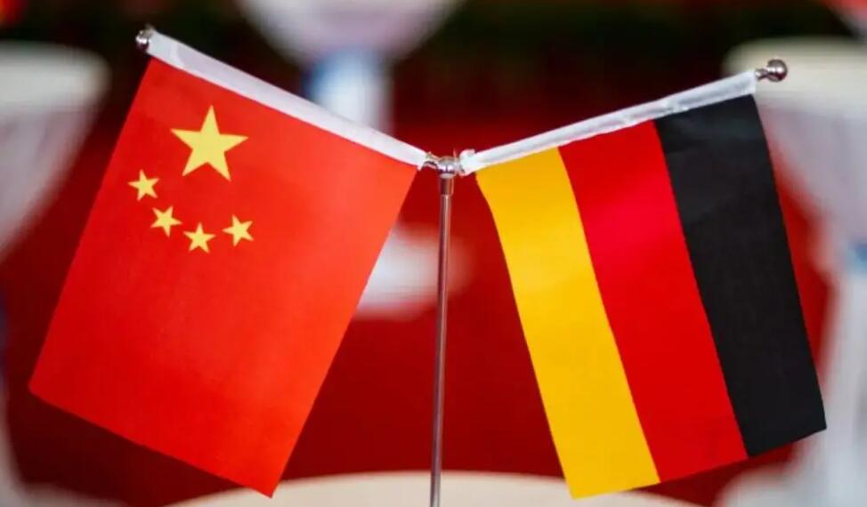 中德兩港口簽約 將在海外倉等多方面交流合作