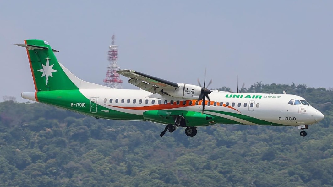 台灣星宇航空董事長張國煒接掌立榮航空：代管父親產業