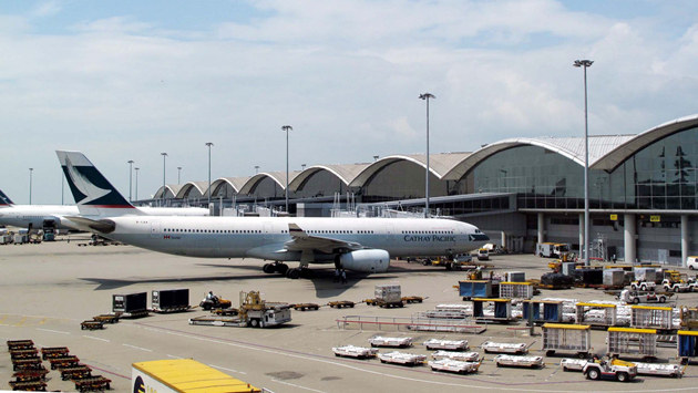 國泰由溫哥華抵港航班3名乘客陽性 禁飛一周