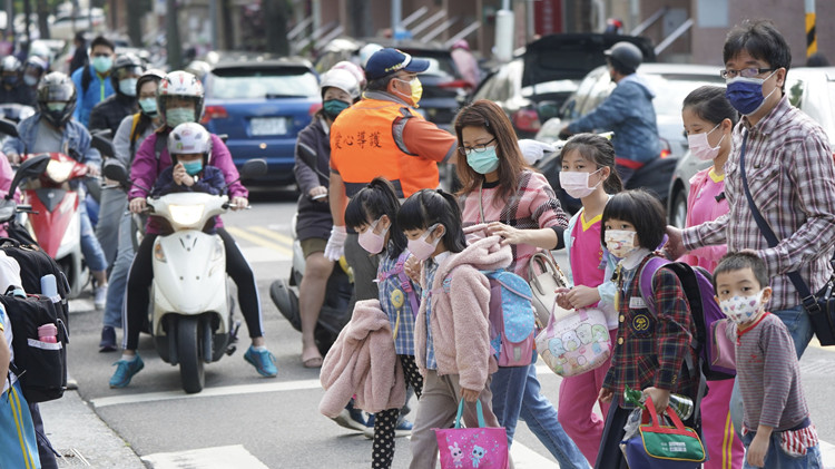 台6至11歲兒童打莫德納 國民黨籲勿將兒童當白老鼠