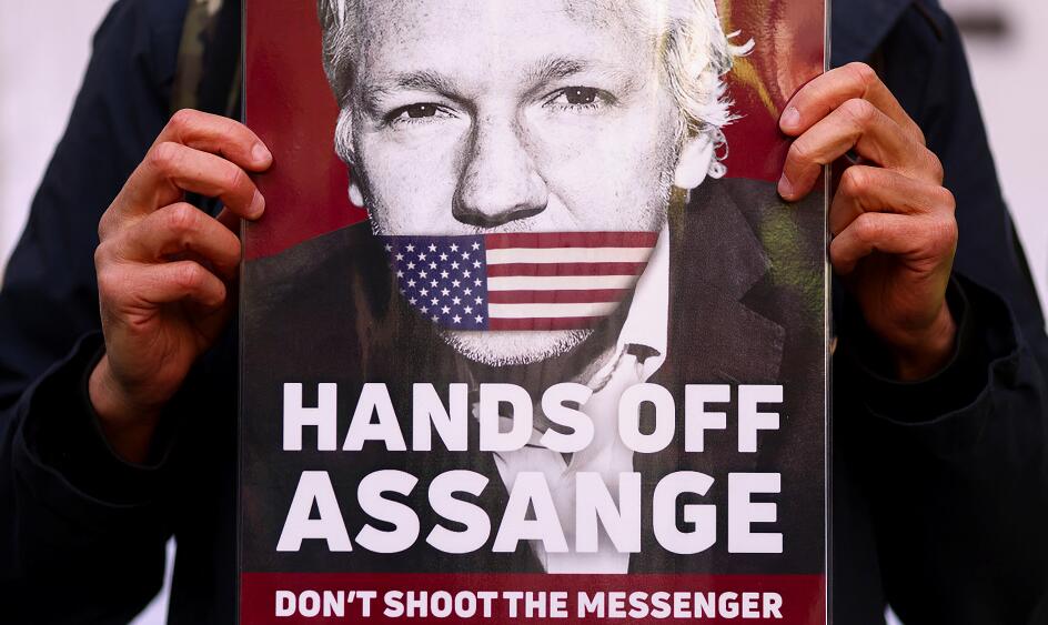 倫敦法院頒令 阿桑奇引渡權交內政大臣處理