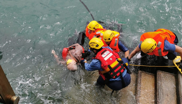 尖沙頭七旬老婦墮海昏迷  警送院搶救