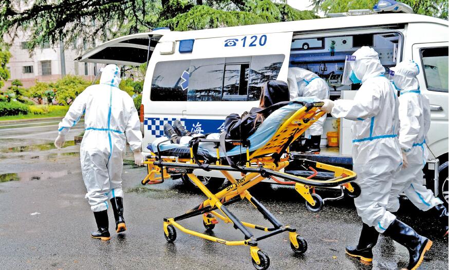 新增陽性感染者數仍處高位波動 上海將嚴控聚集性疫情