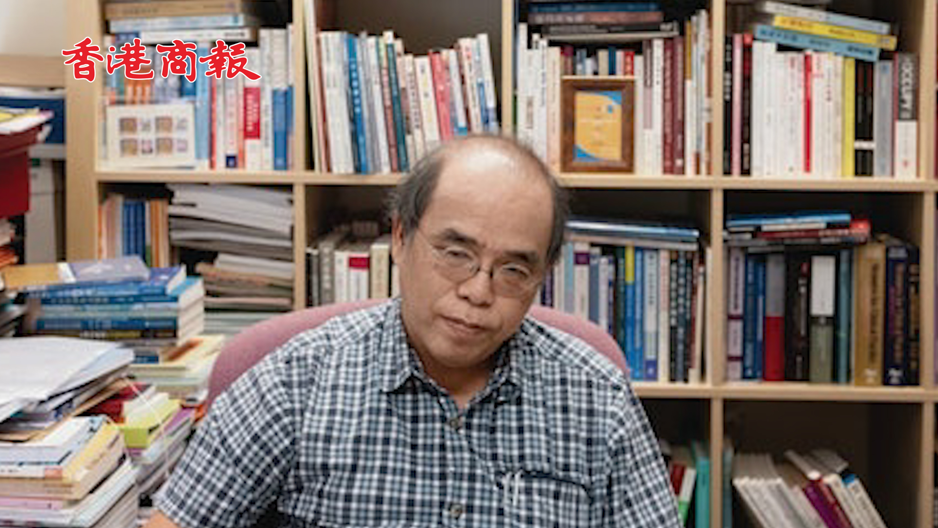 有片丨鍾劍華自爆已着草英國 網友踢爆其畏罪潛逃