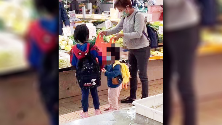 為染疫家庭送愛心餸菜的「迪媽」—— 西貢將軍澳婦女會義工何英蓮