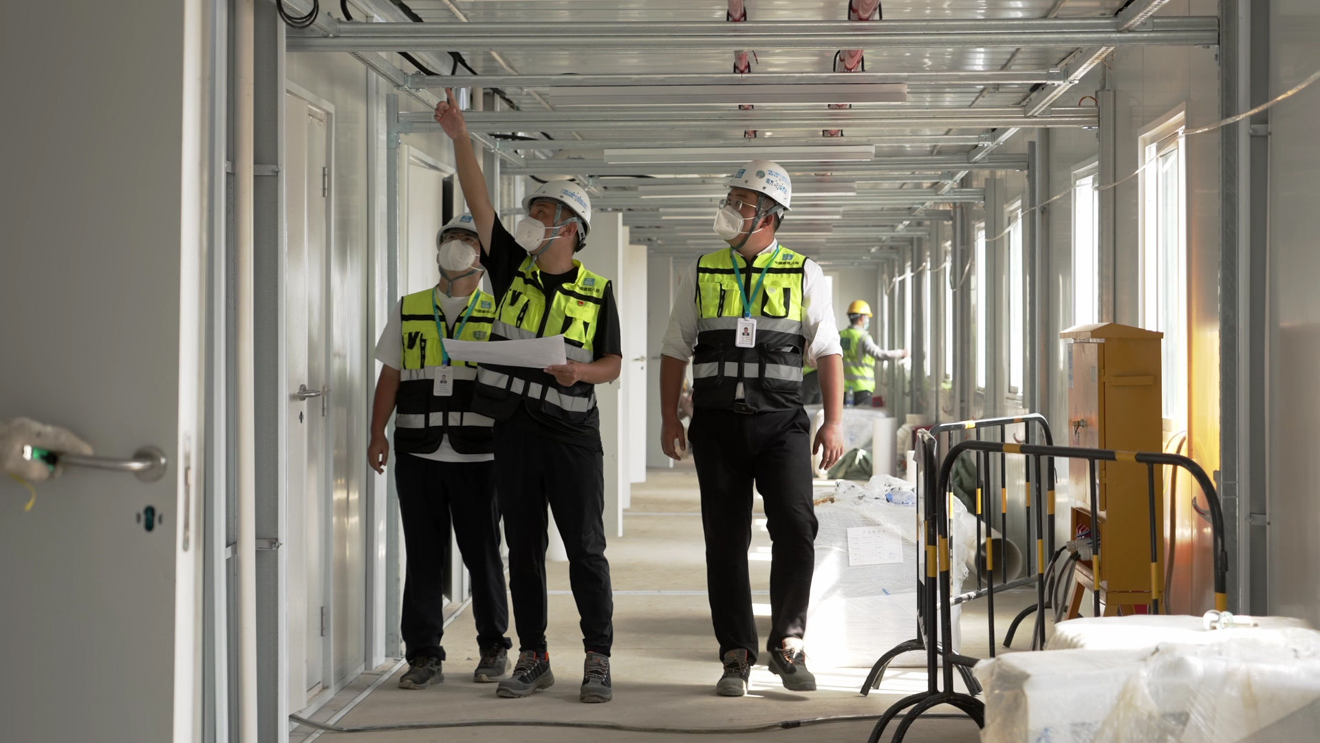 落馬洲援港「活血通絡」師：常看到香港同胞揮手致謝