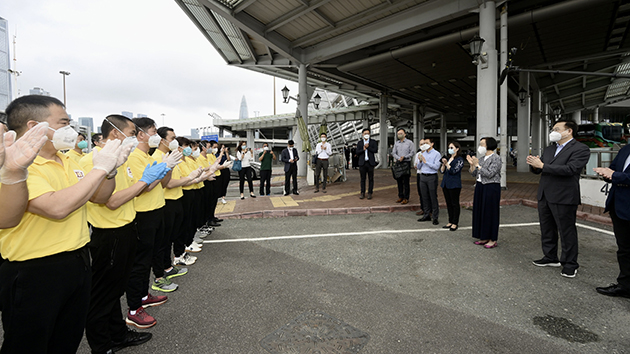400內地援港醫護將分批返回 支援上水屠房24技師昨離港