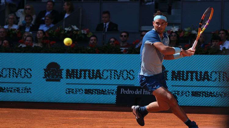 馬德里網球賽：三小時大戰挽救四賽點 納達爾苦戰三盤晉級八強