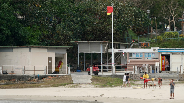 石澳及清水灣第二灣泳灘懸掛紅旗 康文署籲市民勿前往游水