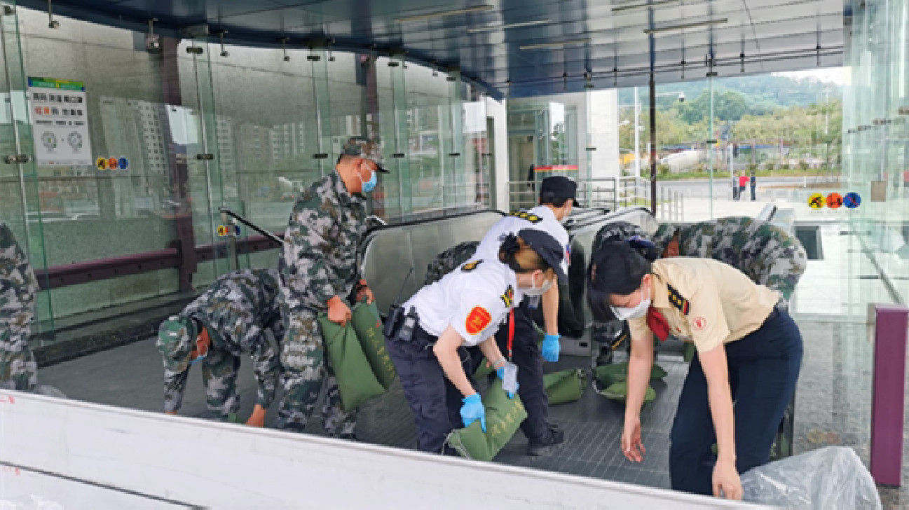 廣州地鐵多舉措應對暴雨來襲