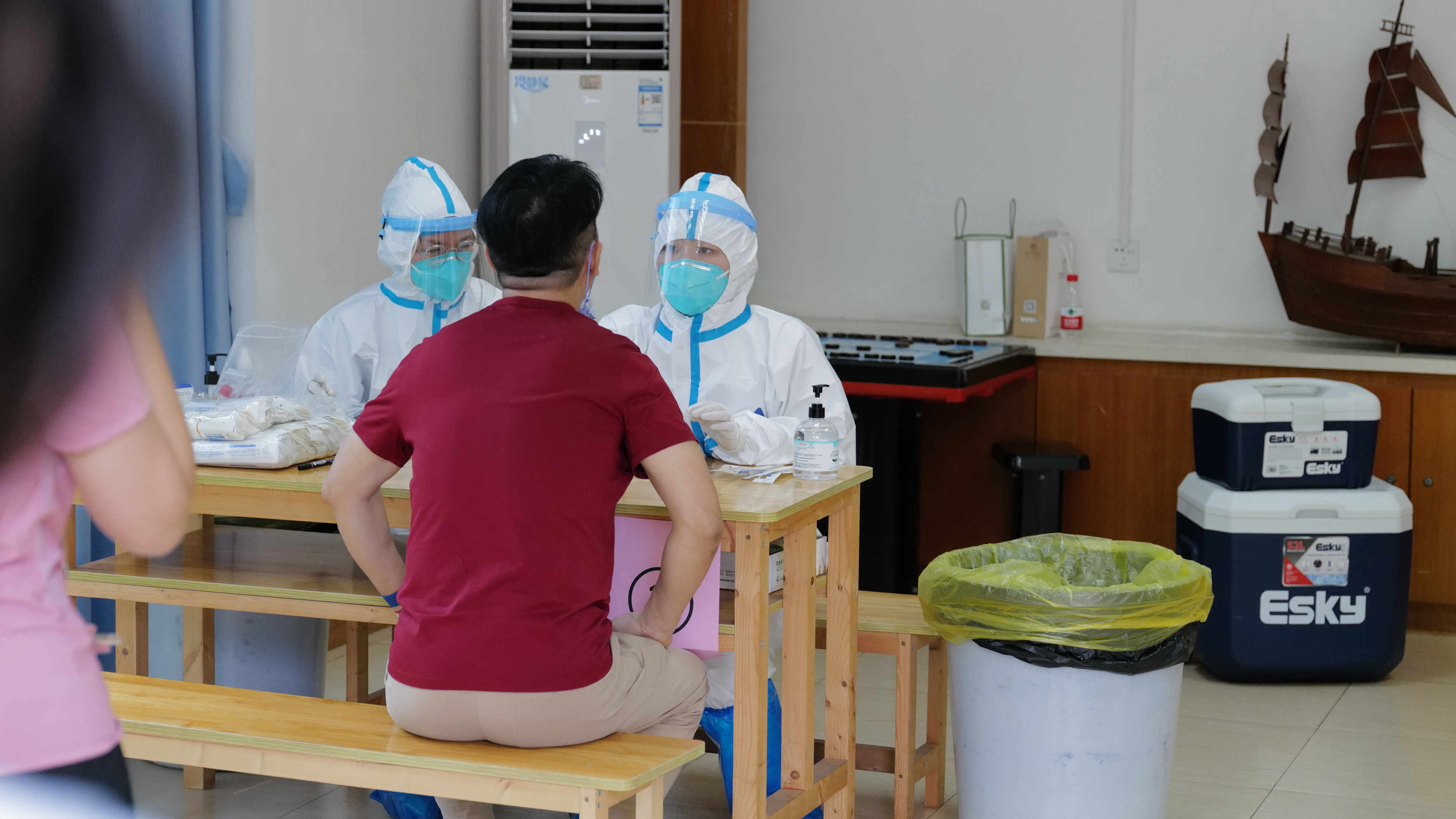 5月10日深圳在外省返深人員及密接者排查中發現2例新增病例