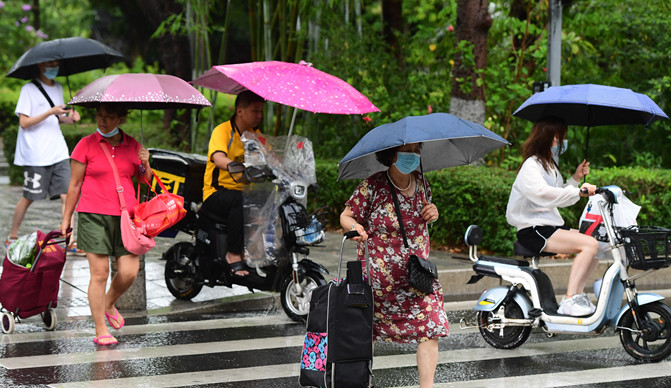 明後天深圳本輪暴雨最強 市應急局：暫無人員傷亡及災情