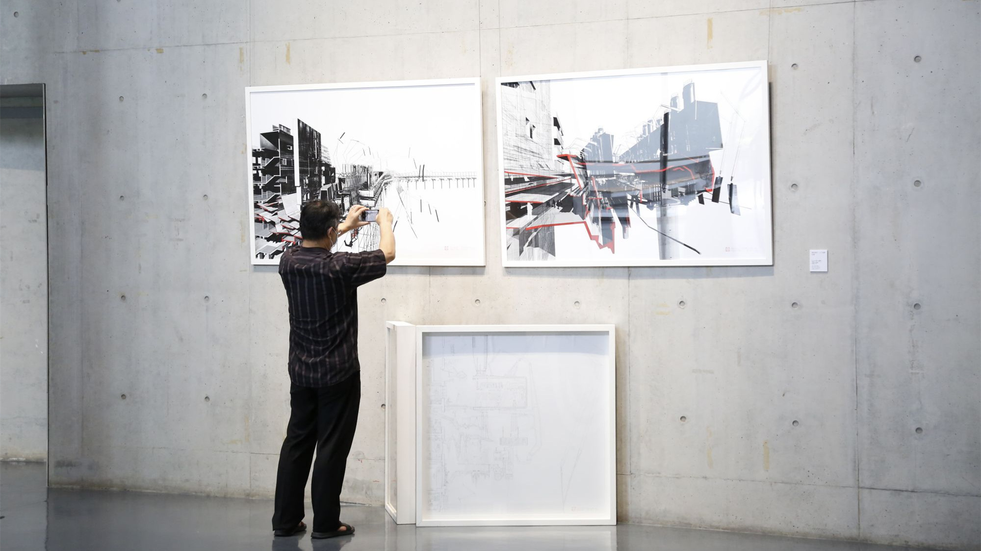 迎接香港回歸25周年 「深港澳青年藝術家作品展」開幕