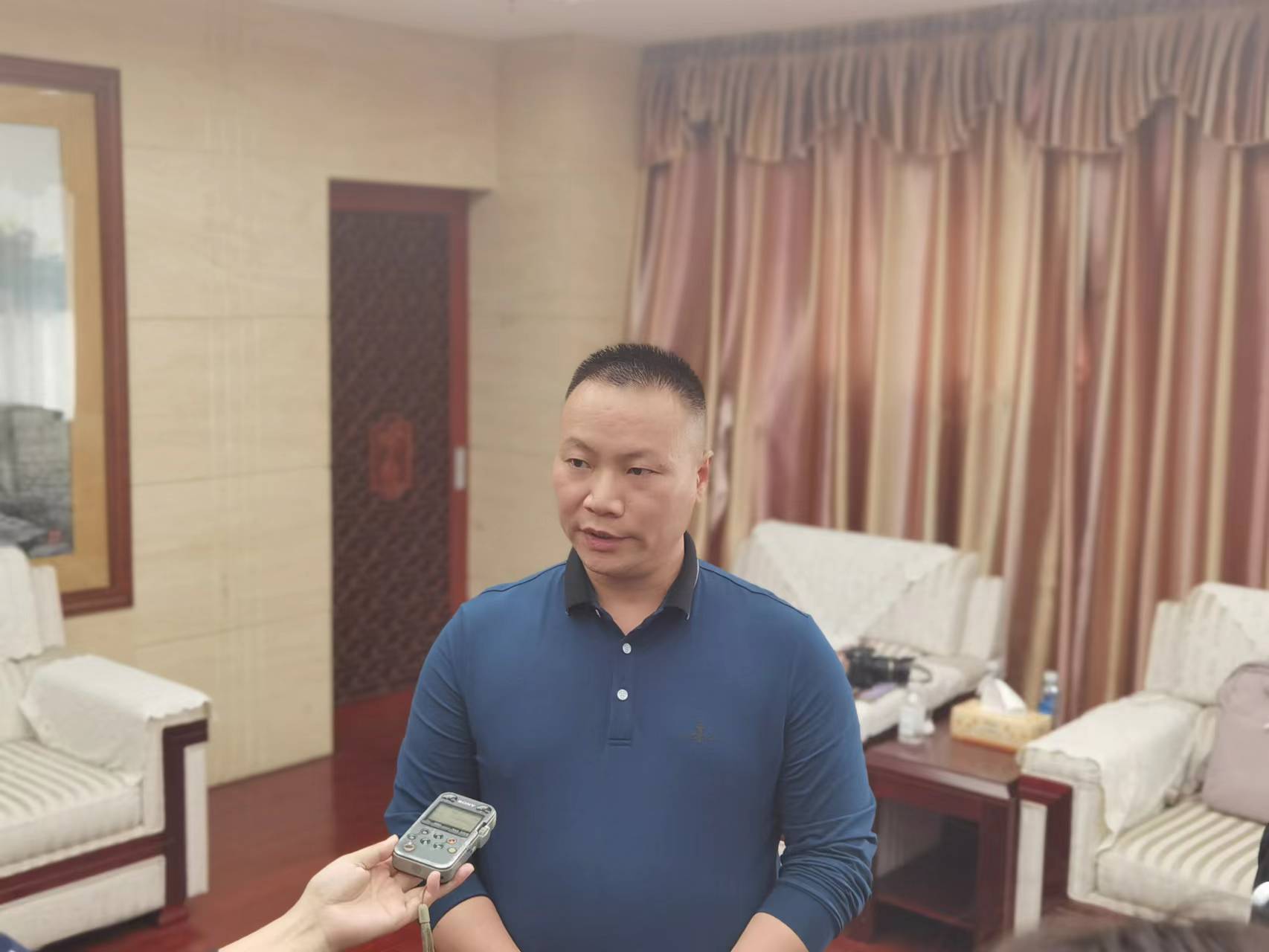 科特迪瓦湖南商會榮譽會長譚擁政：希望更多海外湘商回家鄉投資創業