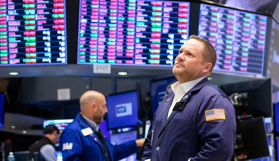 零售股業績差 道指早段跌逾300點