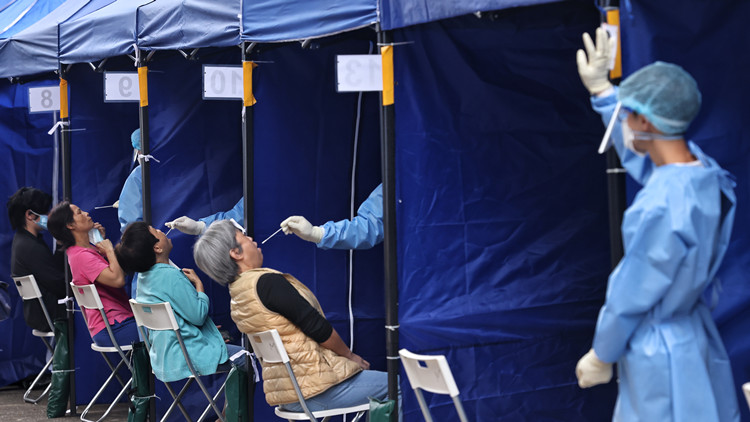 政府圍封青衣邨宜業樓 約23日中午完成行動