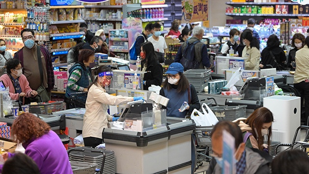 【商報時評】零售大反彈 控疫是關鍵