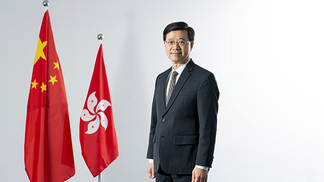 【參政議政】立場堅定敢擔 當李家超譜寫新篇