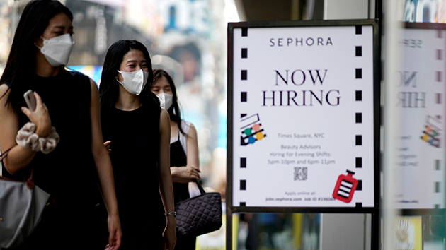 美聯儲指勞動力短缺係「最大挑戰」 摩通警經濟或面臨「颶風」